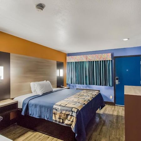 Scottish Inns Карролтон Экстерьер фото
