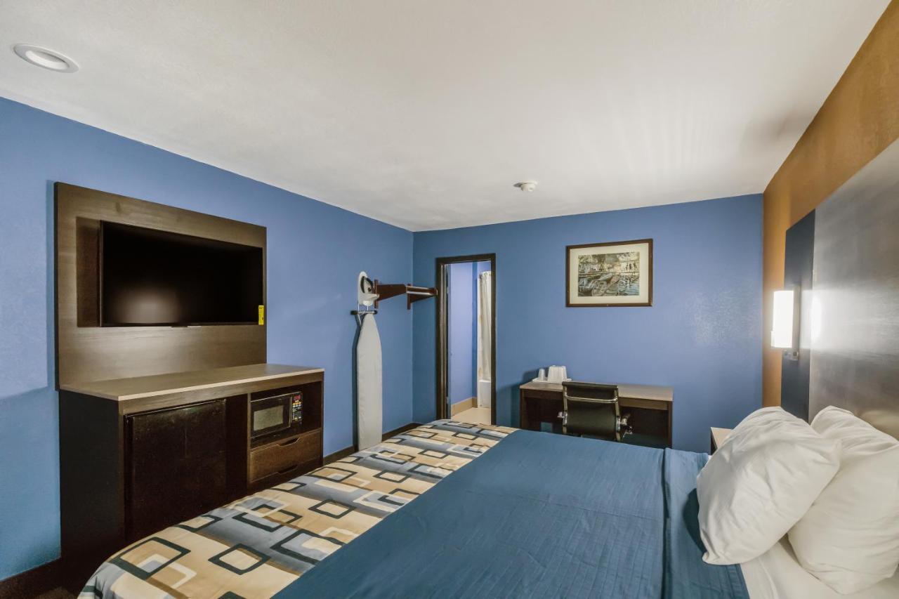Scottish Inns Карролтон Экстерьер фото