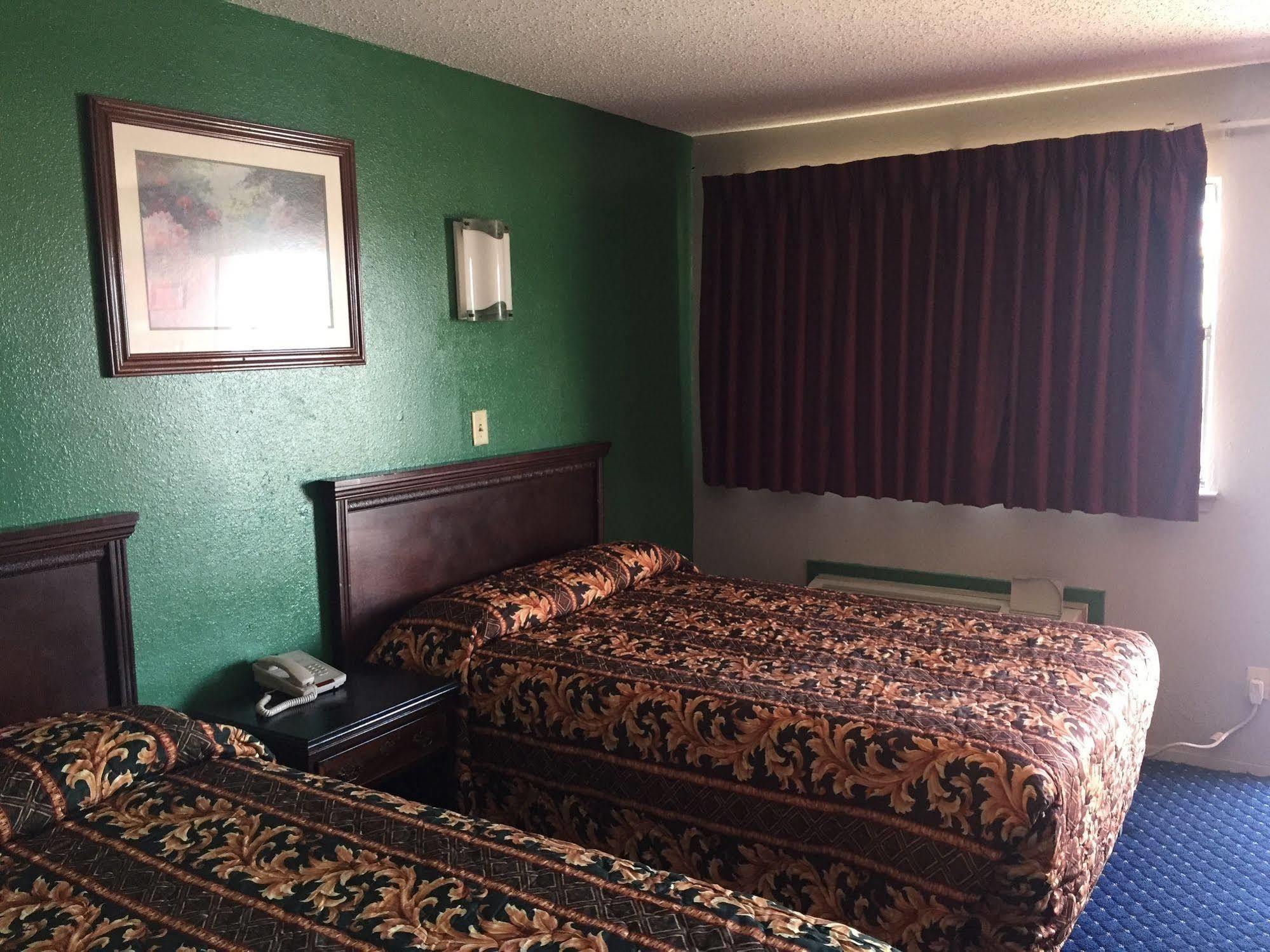Scottish Inns Карролтон Экстерьер фото